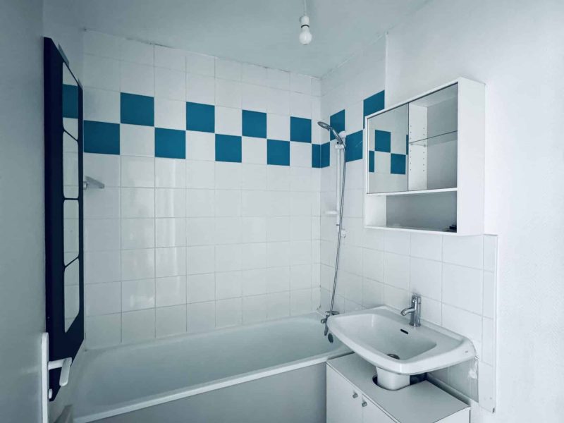 Appartement-la-madeleine-sdb