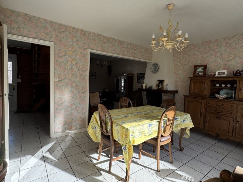 Salle à manger de la maison à Saint-Martin-lez-Tatinghem
