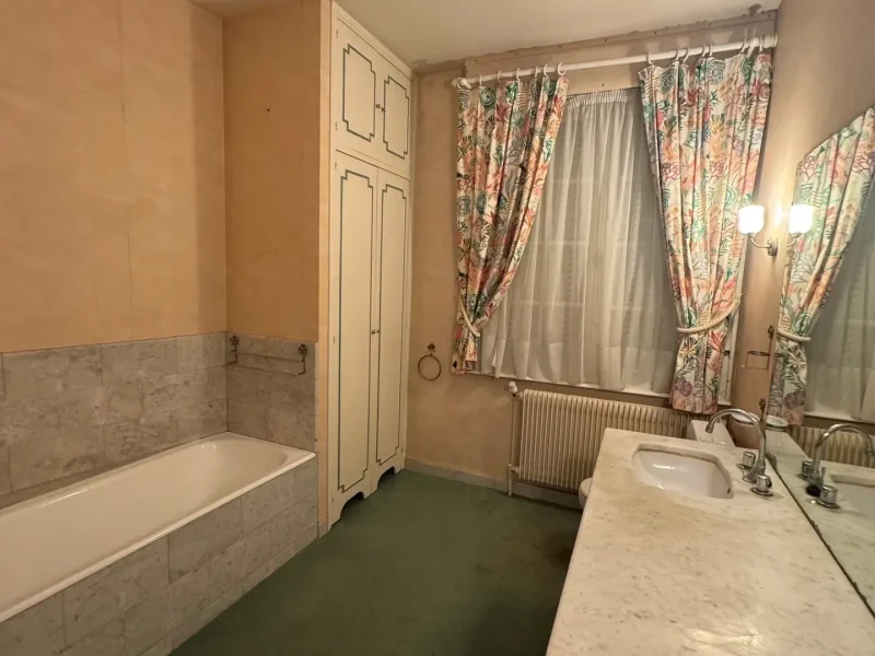Appartement de caractère, jardin privatif et garage, photo 8