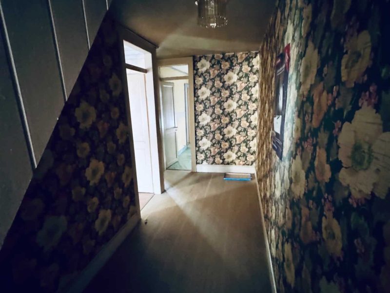 maison-centre-ville-couloir
